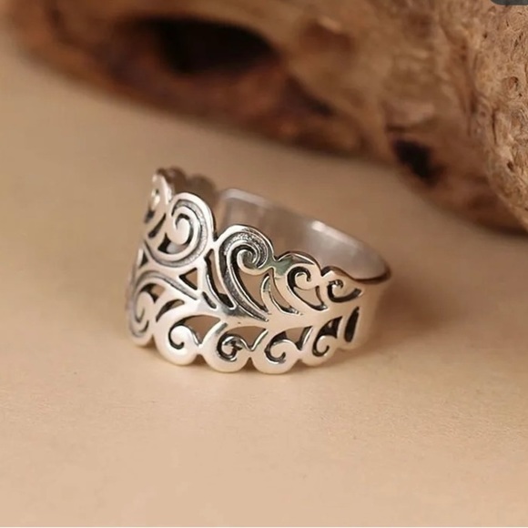 SILVER BOHO SCROLL RING - Picture 2 of 5